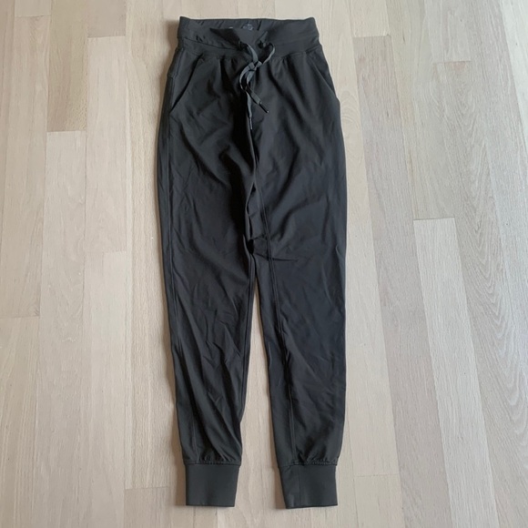 ZYIA Pants - ZYIA ACTIVE Military Green Jogger size S